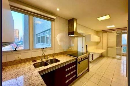 Apartamento à venda com 4 quartos, 234m² em Itaim Bibi, São Paulo