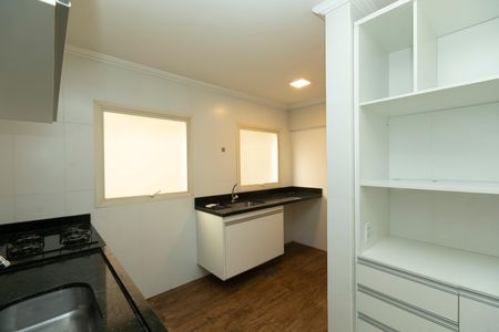 Apartamento à venda com 42m², 1 quarto e 1 vaga Apartamento à venda com 42m², 1 quarto e 1 vagaCOZINHA E ÁREA DE SERVIÇO