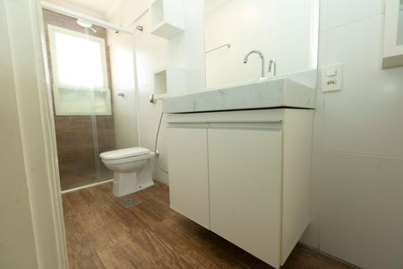 BANHEIRO de apartamento à venda com 1 quarto, 42m² em Cambuí, Campinas