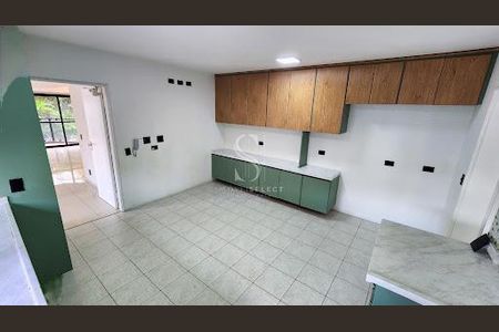 Apartamento à venda com 394m², 4 quartos e 2 vagas