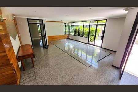 Apartamento à venda com 394m², 4 quartos e 2 vagas