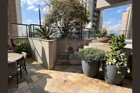 Apartamento à venda com 476m², 3 quartos e 4 vagas