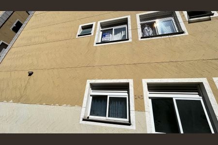 Apartamento para alugar com 43m², 2 quartos e 1 vagaPlaca instalada na fachada do imóvel 