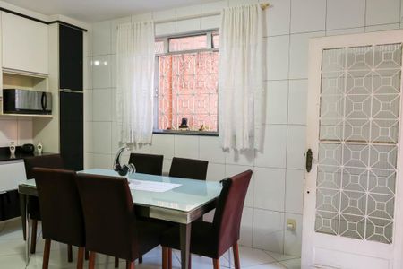 Casa para alugar com 233m², 3 quartos e 2 vagas Casa para alugar com 233m², 3 quartos e 2 vagasCozinha - 1º Pavimento