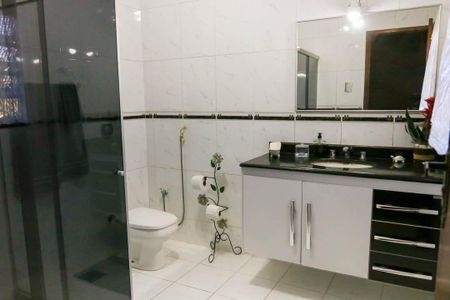 Casa para alugar com 233m², 3 quartos e 2 vagas Casa para alugar com 233m², 3 quartos e 2 vagasBanheiro - 2º Pavimento