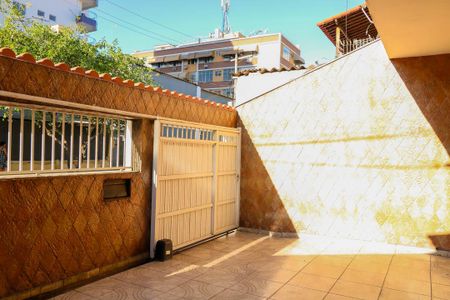 Casa para alugar com 233m², 3 quartos e 2 vagas Casa para alugar com 233m², 3 quartos e 2 vagasGaragem