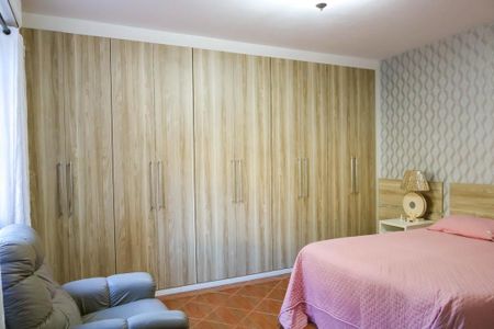 Casa para alugar com 233m², 3 quartos e 2 vagas Casa para alugar com 233m², 3 quartos e 2 vagasQuarto Suite - 2º Pavimento