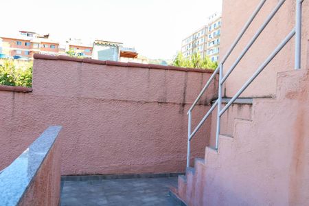 Casa para alugar com 233m², 3 quartos e 2 vagas Casa para alugar com 233m², 3 quartos e 2 vagasÁrea de Serviço - 2º Pavimento