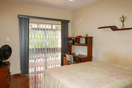 Casa para alugar com 233m², 3 quartos e 2 vagas Casa para alugar com 233m², 3 quartos e 2 vagasQuarto 2- 2º Pavimento