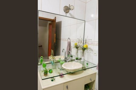 Casa para alugar com 233m², 3 quartos e 2 vagas Casa para alugar com 233m², 3 quartos e 2 vagasBanheiro - 1º Pavimento