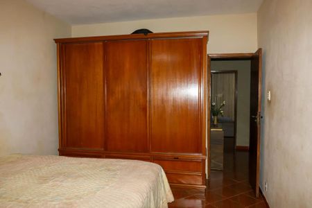 Casa para alugar com 233m², 3 quartos e 2 vagas Casa para alugar com 233m², 3 quartos e 2 vagasQuarto 2- 2º Pavimento