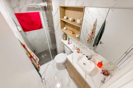 Apartamento à venda com 37m², 2 quartos e 1 vaga Apartamento à venda com 37m², 2 quartos e 1 vagaBanheiro