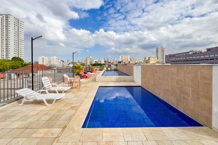Apartamento à venda com 37m², 2 quartos e 1 vaga Apartamento à venda com 37m², 2 quartos e 1 vagaPiscina