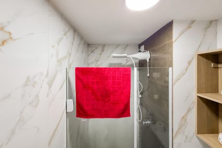 Apartamento à venda com 37m², 2 quartos e 1 vaga Apartamento à venda com 37m², 2 quartos e 1 vagaBanheiro