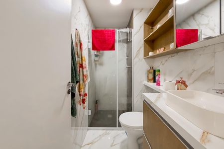 Apartamento à venda com 37m², 2 quartos e 1 vaga Apartamento à venda com 37m², 2 quartos e 1 vagaBanheiro