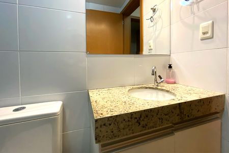 Apartamento à venda com 78m², 3 quartos e 1 vaga Apartamento à venda com 78m², 3 quartos e 1 vagaBanheiro