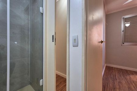 Apartamento à venda com 47m², 2 quartos e 1 vagaDetalhe do Banheiro
