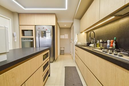 Apartamento à venda com 148m², 3 quartos e 2 vagas Apartamento à venda com 148m², 3 quartos e 2 vagasCozinha