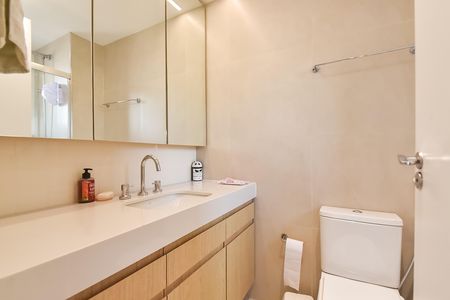 Apartamento à venda com 148m², 3 quartos e 2 vagas Apartamento à venda com 148m², 3 quartos e 2 vagasBanheiro da suíte 2