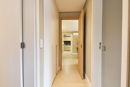 Apartamento à venda com 148m², 3 quartos e 2 vagas Apartamento à venda com 148m², 3 quartos e 2 vagasCorredor