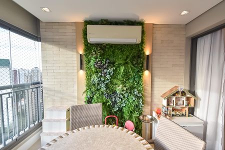 Apartamento à venda com 148m², 3 quartos e 2 vagas Apartamento à venda com 148m², 3 quartos e 2 vagasVaranda
