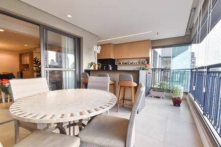 Varanda de apartamento à venda com 3 quartos, 148m² em Vila Mariana, São Paulo