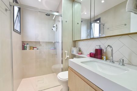 Apartamento à venda com 148m², 3 quartos e 2 vagas Apartamento à venda com 148m², 3 quartos e 2 vagasBanheiro da suíte 3