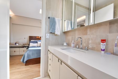 Apartamento à venda com 148m², 3 quartos e 2 vagas Apartamento à venda com 148m², 3 quartos e 2 vagasBanheiro da suíte 1
