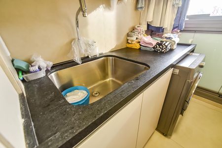 Apartamento à venda com 148m², 3 quartos e 2 vagas Apartamento à venda com 148m², 3 quartos e 2 vagasÁrea de serviço