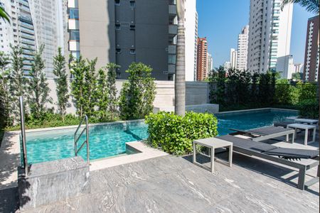 Apartamento à venda com 148m², 3 quartos e 2 vagas Apartamento à venda com 148m², 3 quartos e 2 vagasÁrea comum - Piscina