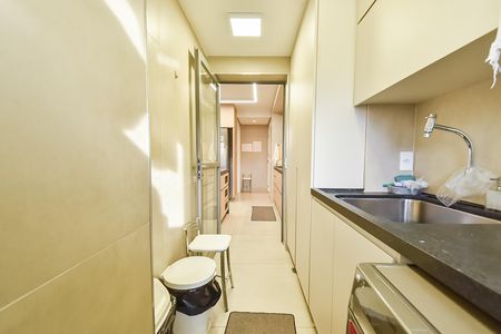 Apartamento à venda com 148m², 3 quartos e 2 vagas Apartamento à venda com 148m², 3 quartos e 2 vagasÁrea de serviço