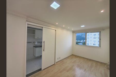 Apartamento para alugar com 2 quartos, 50m² em Jacarepaguá, Rio de Janeiro