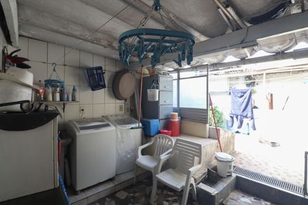 Casa à venda com 96m², 3 quartos e sem vagaÁrea de Serviço