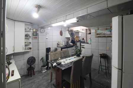 Casa à venda com 96m², 3 quartos e sem vagaCozinha 