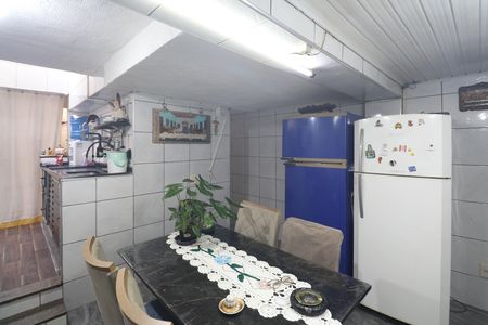 Casa à venda com 96m², 3 quartos e sem vagaCozinha 