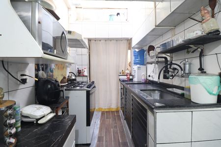 Casa à venda com 96m², 3 quartos e sem vagaCozinha 