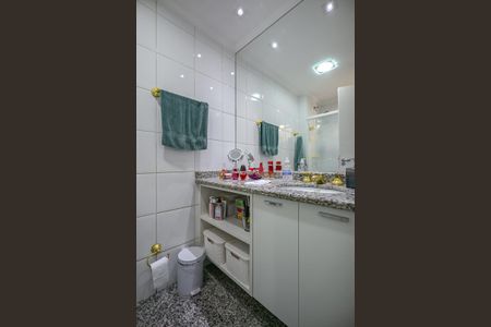 Apartamento à venda com 114m², 3 quartos e 2 vagasBanheiro Suíte 
