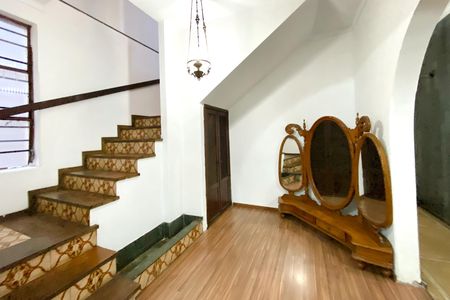 Casa para alugar com 500m², 6 quartos e 2 vagasHall da Escada