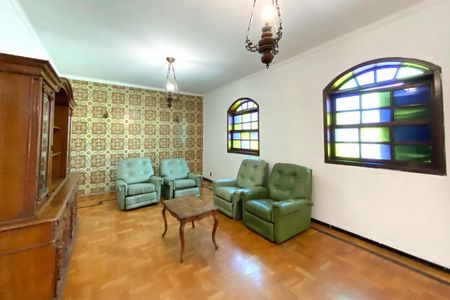 Casa para alugar com 500m², 6 quartos e 2 vagasSala