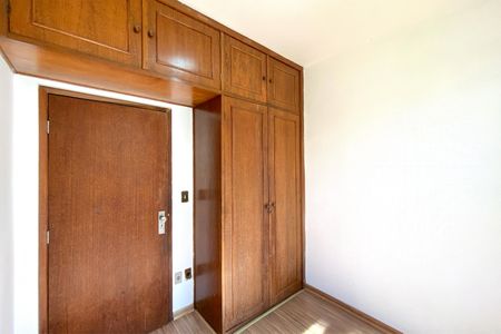 Casa para alugar com 500m², 6 quartos e 2 vagasQuarto 4