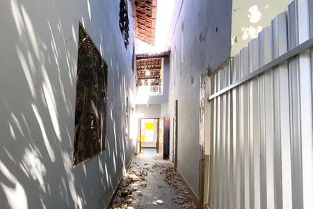 Casa para alugar com 500m², 6 quartos e 2 vagasCorredor externo