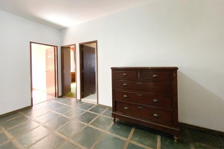 Casa para alugar com 500m², 6 quartos e 2 vagasSaleta