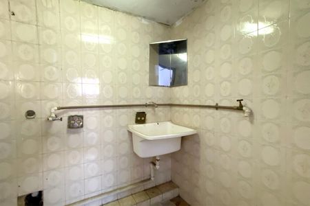 Casa para alugar com 500m², 6 quartos e 2 vagasLavabo
