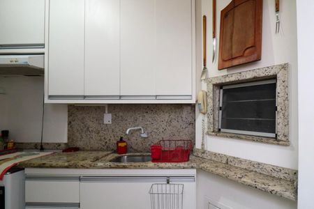 Apartamento para alugar com 180m², 3 quartos e 2 vagas Apartamento para alugar com 180m², 3 quartos e 2 vagasCozinha