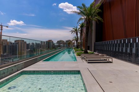 Apartamento para alugar com 93m², 2 quartos e 1 vagaPiscina