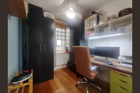 Apartamento à venda com 89m², 3 quartos e 2 vagasQuarto 2