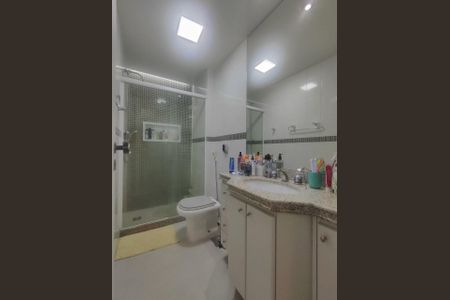 Apartamento à venda com 89m², 3 quartos e 2 vagasBanheiro da Suíte