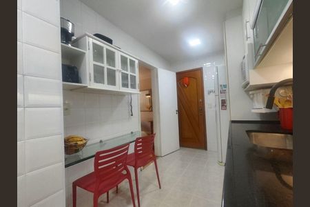Apartamento à venda com 89m², 3 quartos e 2 vagasCozinha