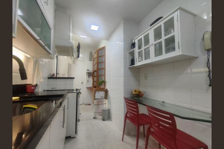 Apartamento à venda com 89m², 3 quartos e 2 vagasCozinha