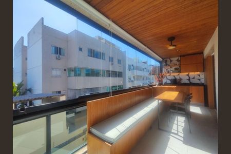 Apartamento à venda com 89m², 3 quartos e 2 vagasVaranda